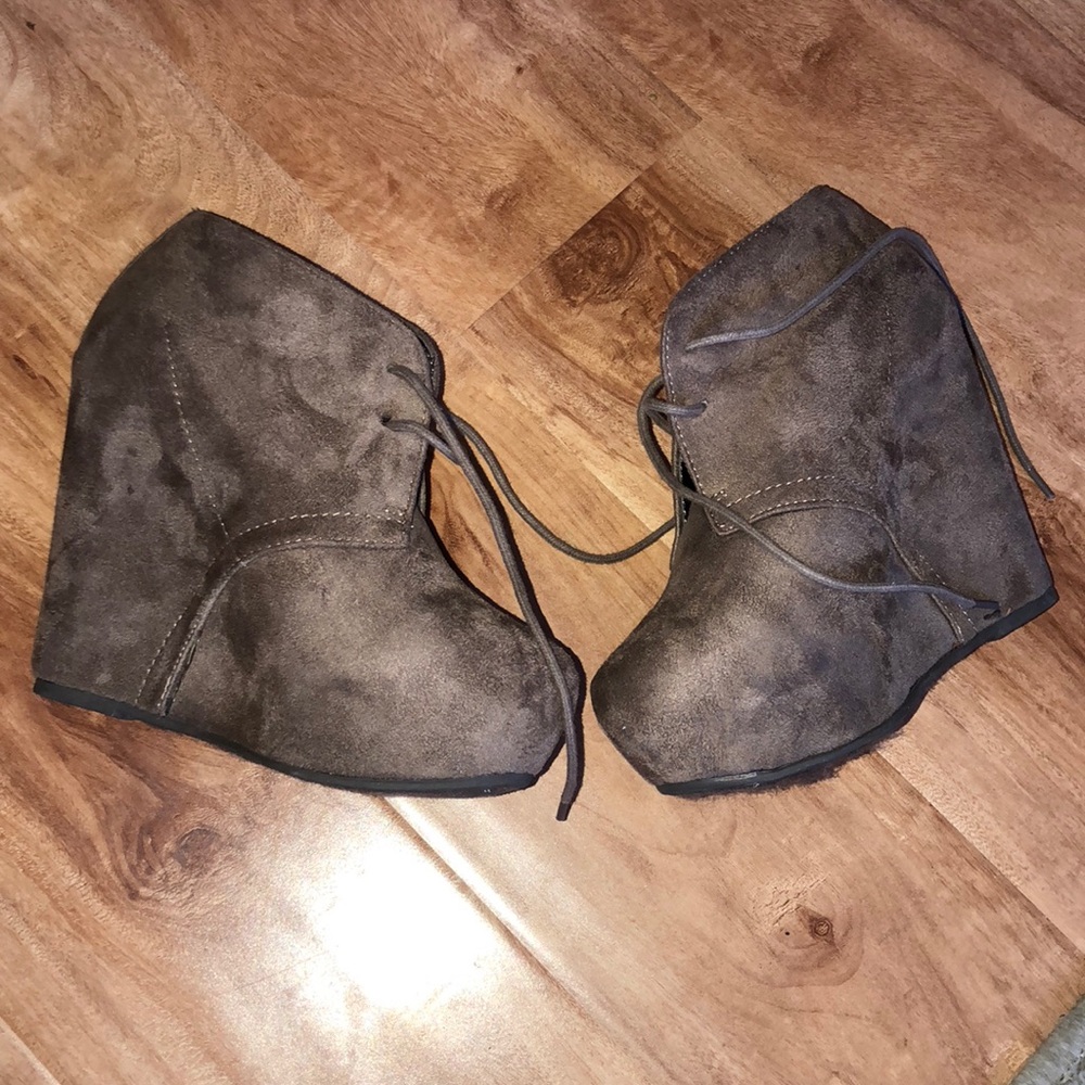 Wedged booties